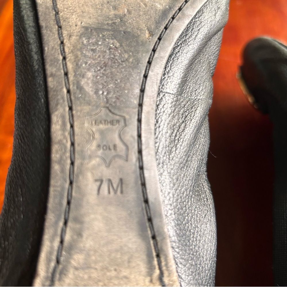 Tory Burch Caroline 2 Black Ballet Flats Size 7 Leather Logo Shoes - Picture 7 of 7